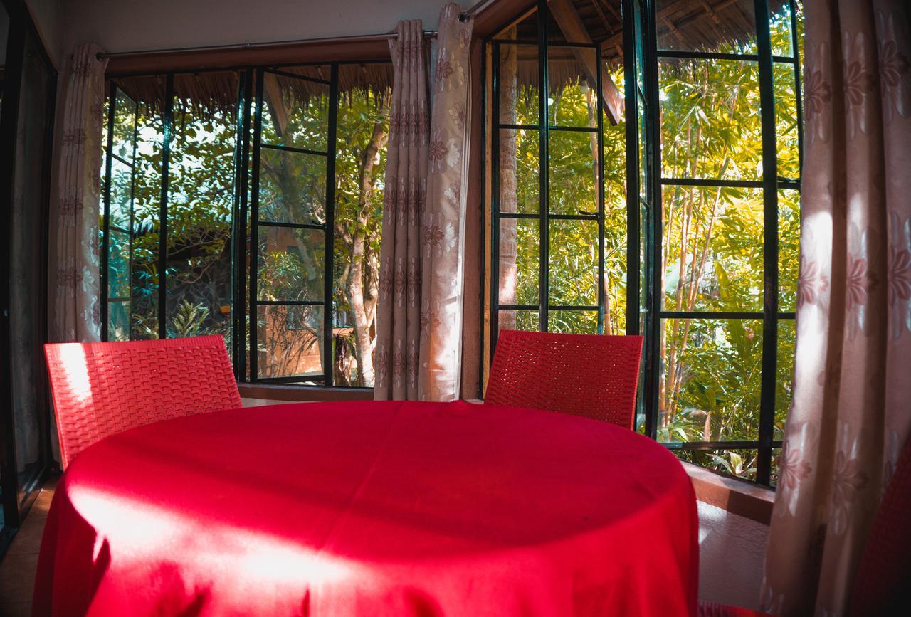 Forest Camp Resort Valencia  外观 照片